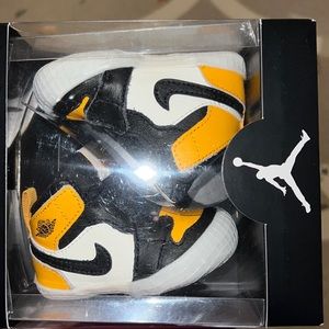 Nike Jordan 1 crib bootie baby shoes